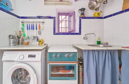 Canillas de Aceituno House | Holiday Home 'Casa Rural El Tesillo' with Mountain View and Wi-Fi