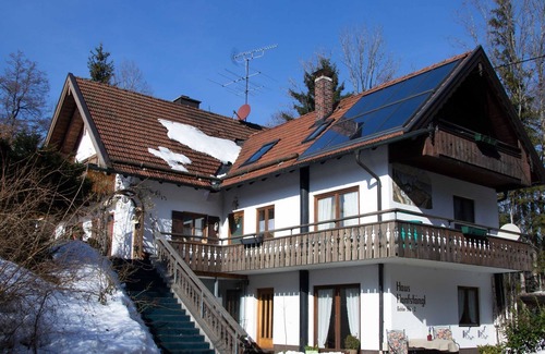 Bad Toelz Apartment | Holiday home 3 1 - Apartment Family Hanfstängl