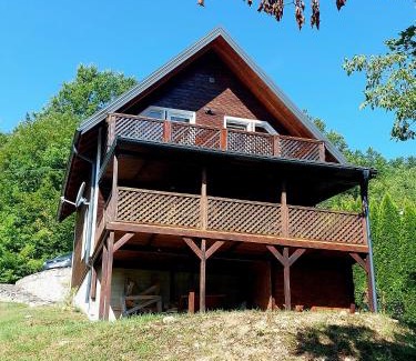 Kulen Vakuf House | Holiday home Alen