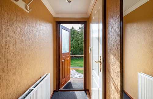 Gro Kussewitz Ski Chalet | Holiday Home "Bachstelze" with Private Garden & Wi-Fi