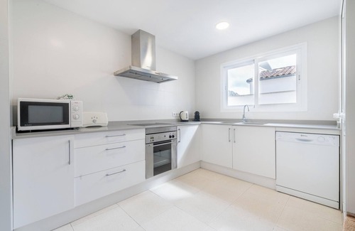 Puerto de Pollensa House | Holiday Home Catalina 2A Tres Dormitorios with Sea View, Wi-Fi & Terrace