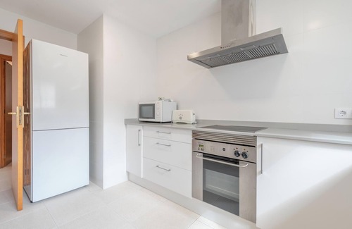 Puerto de Pollensa House | Holiday Home Catalina 2A Tres Dormitorios with Sea View, Wi-Fi & Terrace