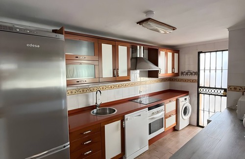 Punta Umbria House | Holiday Home 'Casa Marquesa' with Private Pool, Wi-Fi and Air Conditioning