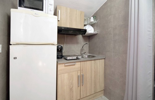 Arcos de la Frontera House | Holiday Home 'El Santiscal' with Mountain View, Wi-Fi and Air Conditioning