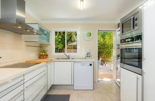 Son Moll House | Holiday Home "Es Claper" with Wi-Fi, Garden & Terrace