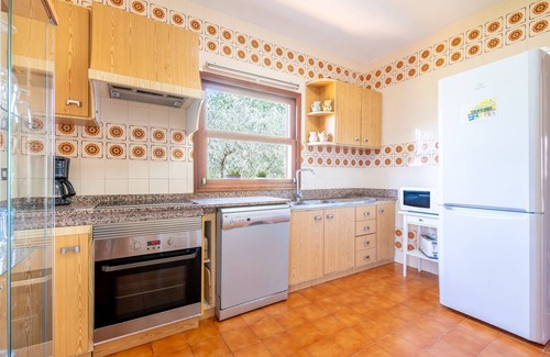 Santa Eugenia House | Holiday Home "Es Viola" with Mountain Views, Pool, Wi-Fi, Garden and Terrace