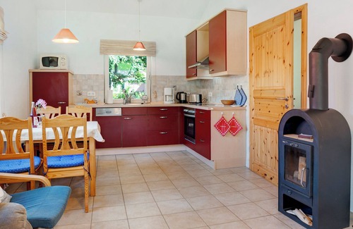 Munkbrarup House | Holiday Home 'Ferienhaus Seeschwalbe' with Private Terrace, Private Garden and Wi-Fi