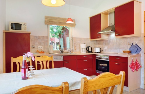 Munkbrarup House | Holiday Home 'Ferienhaus Seeschwalbe' with Private Terrace, Private Garden and Wi-Fi