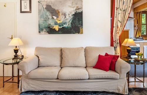 Loffingen House | Holiday Home 'Ferienhaus Christina' with Private Terrace and Private Garden