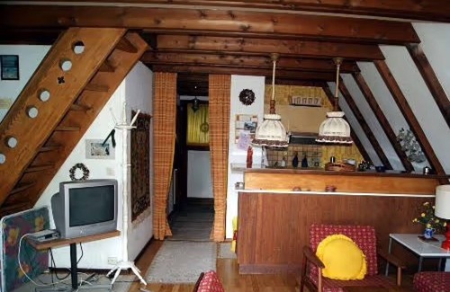 Siegsdorf House | Holiday Home 'Ferienhaus Bergwiese' with Mountain View, Private Garden and Balcony