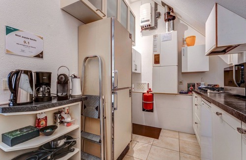 Oldenzaal House | Holiday home in Oldenzaal with hot tub