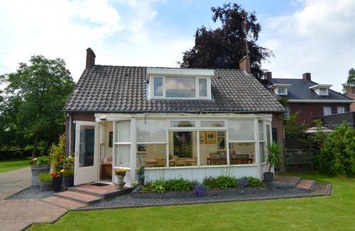 Soerendonk House | Holiday Home in Soerendonk with Garden