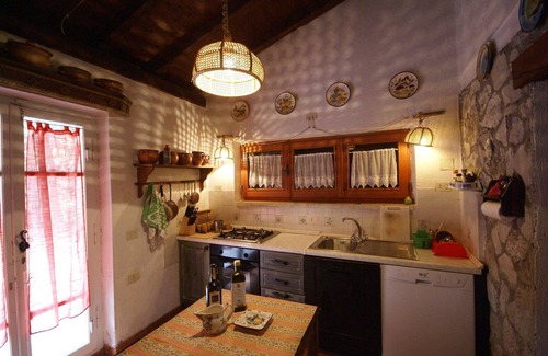 Casenuove Apartment | Holiday Home in Umbria with Panoramic Views