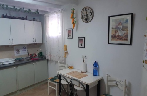 Illar House | Holiday Home La Casita de la Vito with Mountain View, Balcony & Wi-Fi