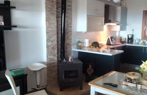 Enix House | Holiday Home 'La Mafalda' with Sea View, Private Terrace and Air Conditioning