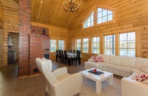 Kuorevesi House | Holiday Home Lokinsiipi by Interhome