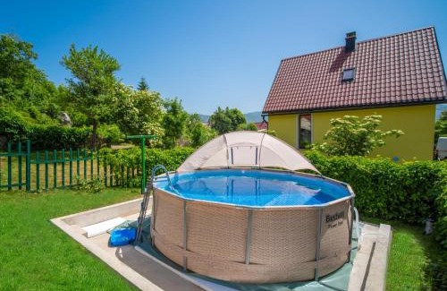 Lic House | Holiday Home Maja by Interhome