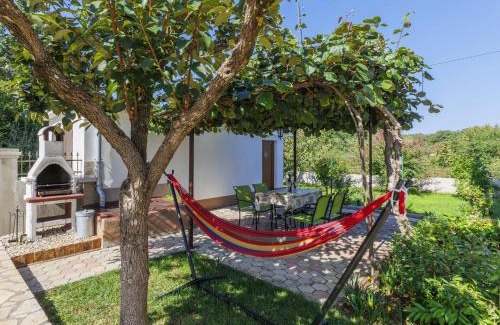 Snasici House | Holiday Home Marija by Interhome