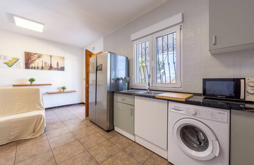 Pujaire House | Holiday Home 'Nazareno' with Private Terrace