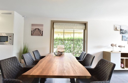 Adinkerke House | Holiday Home near Plopsaland and De Panne Beach
