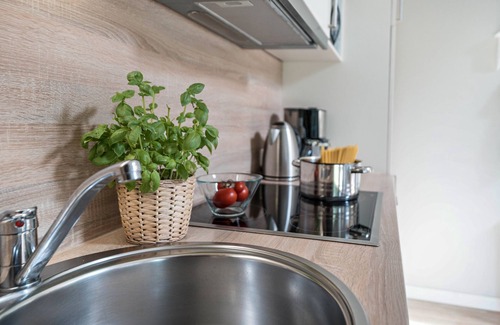 Daenschendorf House | Holiday Home 'Nordlicht' with Private Terrace, Garden and Wi-Fi