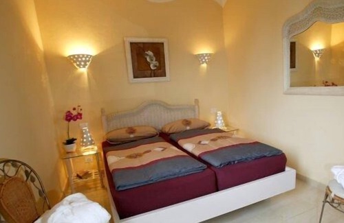 Chio Apartment | Holiday home on luxurious Finca with tennis court, pool and BBQ facilities