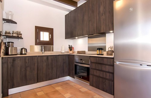 Son Moll House | Holiday Home 'Pescadores' with Sea View, Private Terrace and Air Conditioning