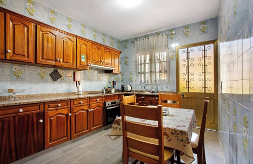 Tabua House | Holiday Home 'Pico The Best View' with Sea View, Private Terrace and Balcony