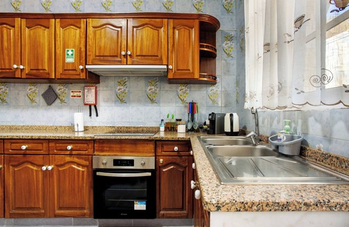 Tabua House | Holiday Home 'Pico The Best View' with Sea View, Private Terrace and Balcony