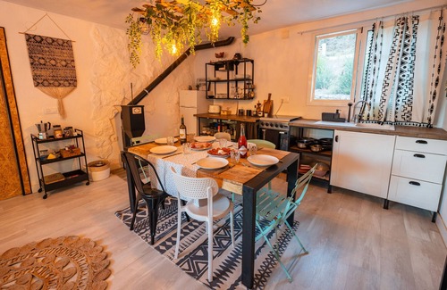 Alcolea House | Holiday Home 'Villa Natura Paradise' with Mountain View, Private Terrace and Private Garden