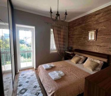 Downtown House | Holiday Home Vuksanović with private parking
