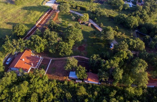 Loborika House | Holiday Homes D&D