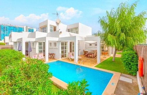 Can Picafort House | Holiday house Can Picafort for 1 - 8 persons with 4 bedrooms - Holiday house