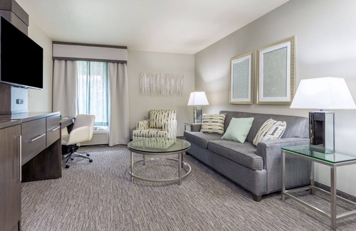 Auburn Hotel | Holiday Inn Auburn by IHG