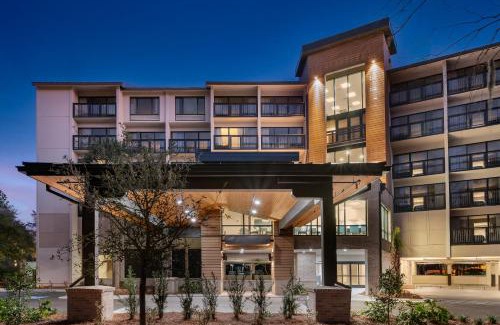 Hilton Head Island Hotel | Holiday Inn Express Hilton Head Island by IHG