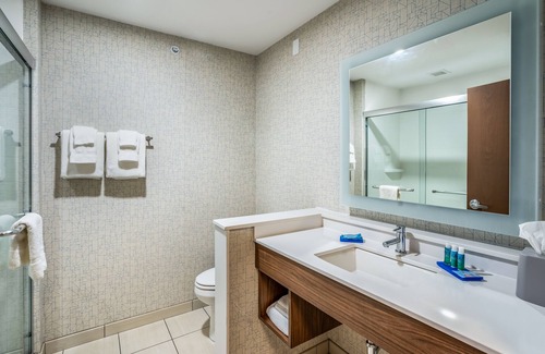 Platteville Hotel | Holiday Inn Express and Suites-Platteville by IHG