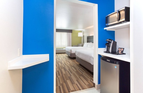 Lincoln Hotel | Holiday Inn Express and Suites Lincoln I - 80 by IHG