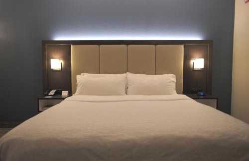 Anderson Hotel | Holiday Inn Express Anderson I-85 - Exit 27- Highway 81 by IHG