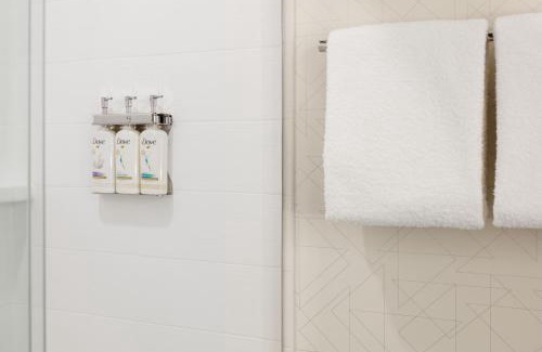 Apex Hotel | Holiday Inn Express Apex - Raleigh by IHG