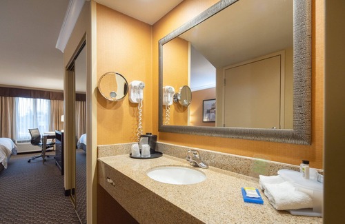Castro Valley Hotel | Holiday Inn Express Castro Valley - I-580 by IHG