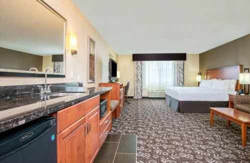 Casper Hotel | Holiday Inn Express Casper I-25 by IHG
