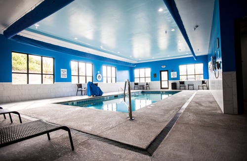 Dayton Hotel | Holiday Inn Express Dayton, an IHG Hotel