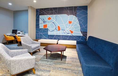 Fremont Hotel | Holiday Inn Express Fremont by IHG