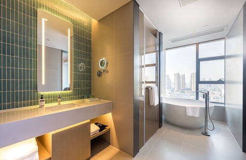 Mudan District Hotel | Holiday Inn Express Heze City Center by IHG