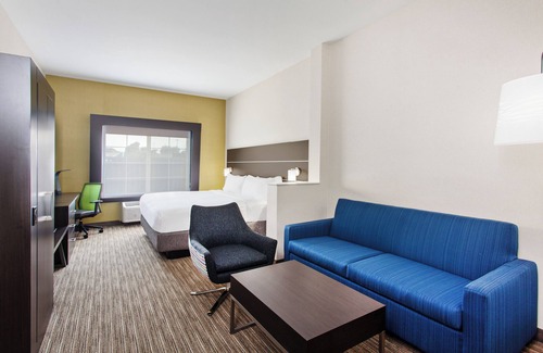 Oakland Hotel | Holiday Inn Express Hotel & Suites Oakland-Airport by IHG