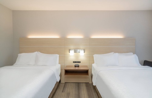 Magee Hotel | Holiday Inn Express Hotel & Suites Magee by IHG