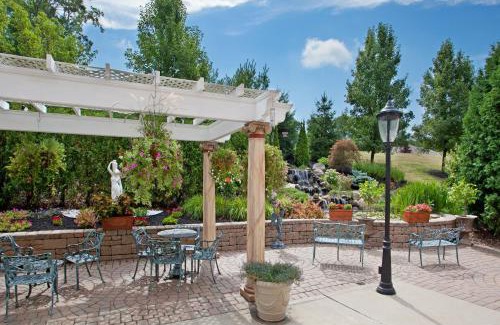 Warren Hotel | Holiday Inn Express Hotel & Suites Youngstown North-Warren/Niles by IHG