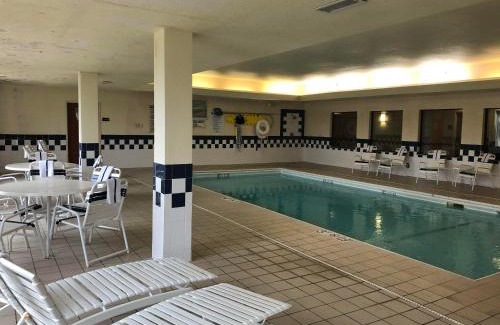 Anderson Hotel | Holiday Inn Express Hotel & Suites Anderson by IHG