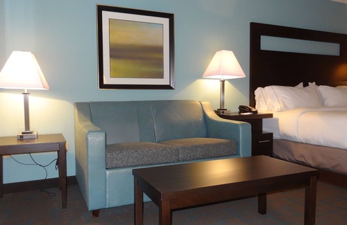 Bonner Springs Hotel | Holiday Inn Express Kansas City-Bonner Springs by IHG