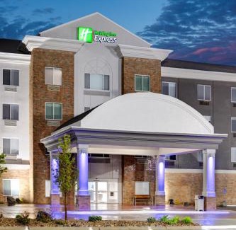 Kearney Hotel | Holiday Inn Express Kearney by IHG